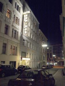 Zgradba, v kateri se nahaja hotel