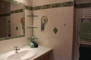 Vannituba majutusasutuses Appartements Moahof Zuhaus