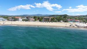 Gallery image of Cos Seafront Apartments in Gerakini