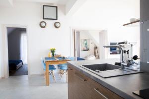 Kuchnia lub aneks kuchenny w obiekcie Apartamenty Port Ustka