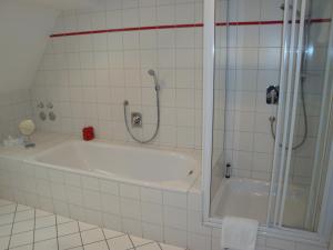 Koupelna v ubytování Hotel Haus Appelberg