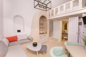 Гостиная зона в The Dream Santorini