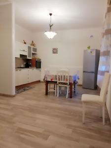 Kuchyň nebo kuchyňský kout v ubytování Casa Simo
