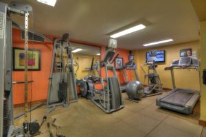
The fitness center and/or fitness facilities at The Ramsey Hotel and Convention Center
