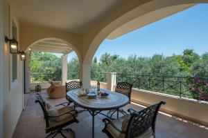 A balcony or terrace at Villa Aziza