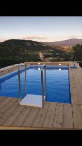 Bazén v ubytování Sosta al Capitano nebo v jeho okolí