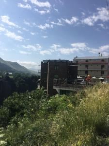 Afbeelding uit fotogalerij van Nairi Hotel in Dzjermoek