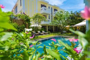 Bassein majutusasutuses Hoian Central Hotel või selle lähedal