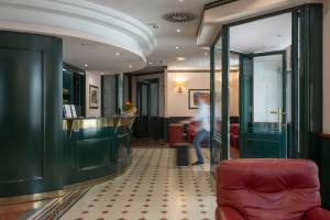 Majutusasutuse Hotel Montreal külastajad