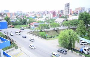 Nespecifikovaný výhled na destinaci Batumi nebo výhled na město při pohledu z hotelu