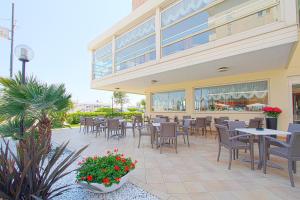 Εστιατόριο ή άλλο μέρος για φαγητό στο Hotel Londra