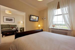 Photo de la galerie de l'établissement Walter Raleigh Hotel, à Youghal 50 autres photos