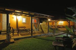 Bazén v ubytování Kitecamp Tarifa nebo v jeho okolí
