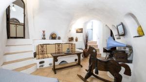 Fotografie z fotogalerie ubytování Mylopetres Traditional Houses Finikia v destinaci Oia