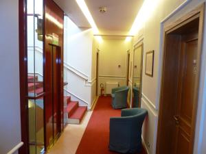 A seating area at Albergo Reggio