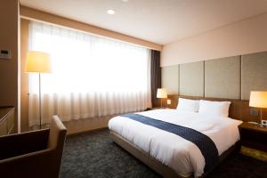 Fotografie z fotogalerie ubytování Takanokono Hotel v destinaci Macujama + 17 fotografií