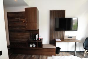 TV a/nebo společenská místnost v ubytování Hotel Donauhof Mauthausen
