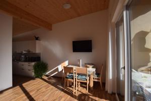 TV a/nebo společenská místnost v ubytování Garnhof