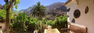 A general mountain view or a mountain view taken from the holiday home