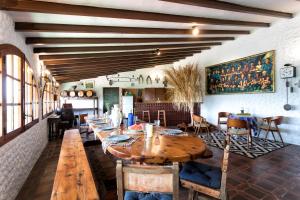 Reštaurácia alebo iné gastronomické zariadenie v ubytovaní Costa Maresme Apartment