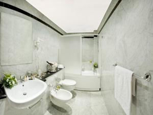 Hotel Savoy
