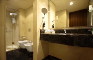 Bagno di Gems Hotel