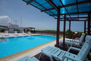 Bazén v ubytování Avatara Condo B24 by malai nebo v jeho okolí