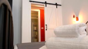 Afbeelding uit fotogalerij van Cardìlle Apartment in Monopoli