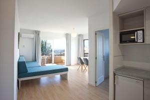 Kuchyňa alebo kuchynka v ubytovaní BJ Playamar Hotel & Apartamentos