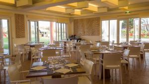 Um restaurante ou outro lugar para comer em Vila Baleira Porto Santo