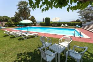 Bazén v ubytovaní Costa Maresme Apartment alebo v jeho blízkosti
