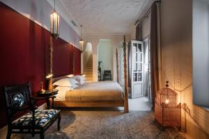 72 Hotel & Spa客房内的一张或多张床位