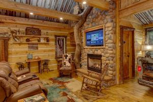 Foto da galeria de Fox Pass Cabins em Hot Springs