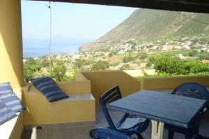 A balcony or terrace at la casa di titti e jack