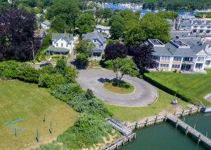 
a scenic view of a park with a river at The Stirling House B&B Greenport in Greenport
