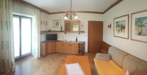 Fotografie z fotogalerie ubytování Gästehaus Struggl v destinaci Steindorf am Ossiacher See