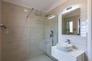 Kúpeľňa v ubytovaní Villa Fjolla