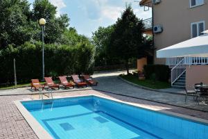 Бассейн в Villa Glorija или поблизости