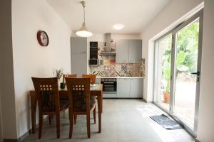 Kuchyňa alebo kuchynka v ubytovaní Apartment Sofia