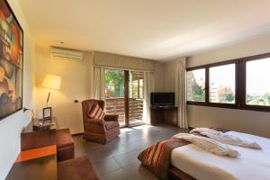 Gallery image of Eleven Hotel in Kfardebian