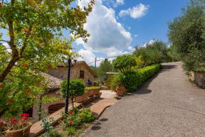 A garden outside villa Ada Belriguardo