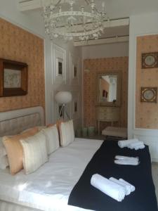 Ένα ή περισσότερα κρεβάτια σε δωμάτιο στο Villa St. Michael