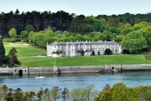 Gallery image of Superb Cintra Beachside Apartments in Llandudno