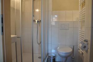 Kopalnica v nastanitvi Hotel Ratskeller