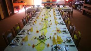 Reštaurácia alebo iné gastronomické zariadenie v ubytovaní Penzion U Horejšů, Zadov - Churáňov