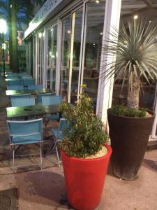 Fotografie z fotogalerie ubytování Hotel Restaurant La Frégate v destinaci La Seyne-sur-Mer