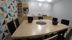 Kuchyňa alebo kuchynka v ubytovaní Apartamenty Kozienice