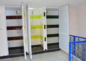 Palanda nebo palandy na pokoji v ubytování Mosaic Hostel + 37 fotografií