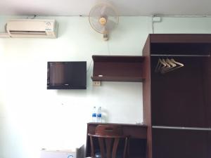 TV a/nebo společenská místnost v ubytování NAT 2 Guest House