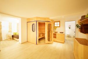 A bed or beds in a room at Warterhof